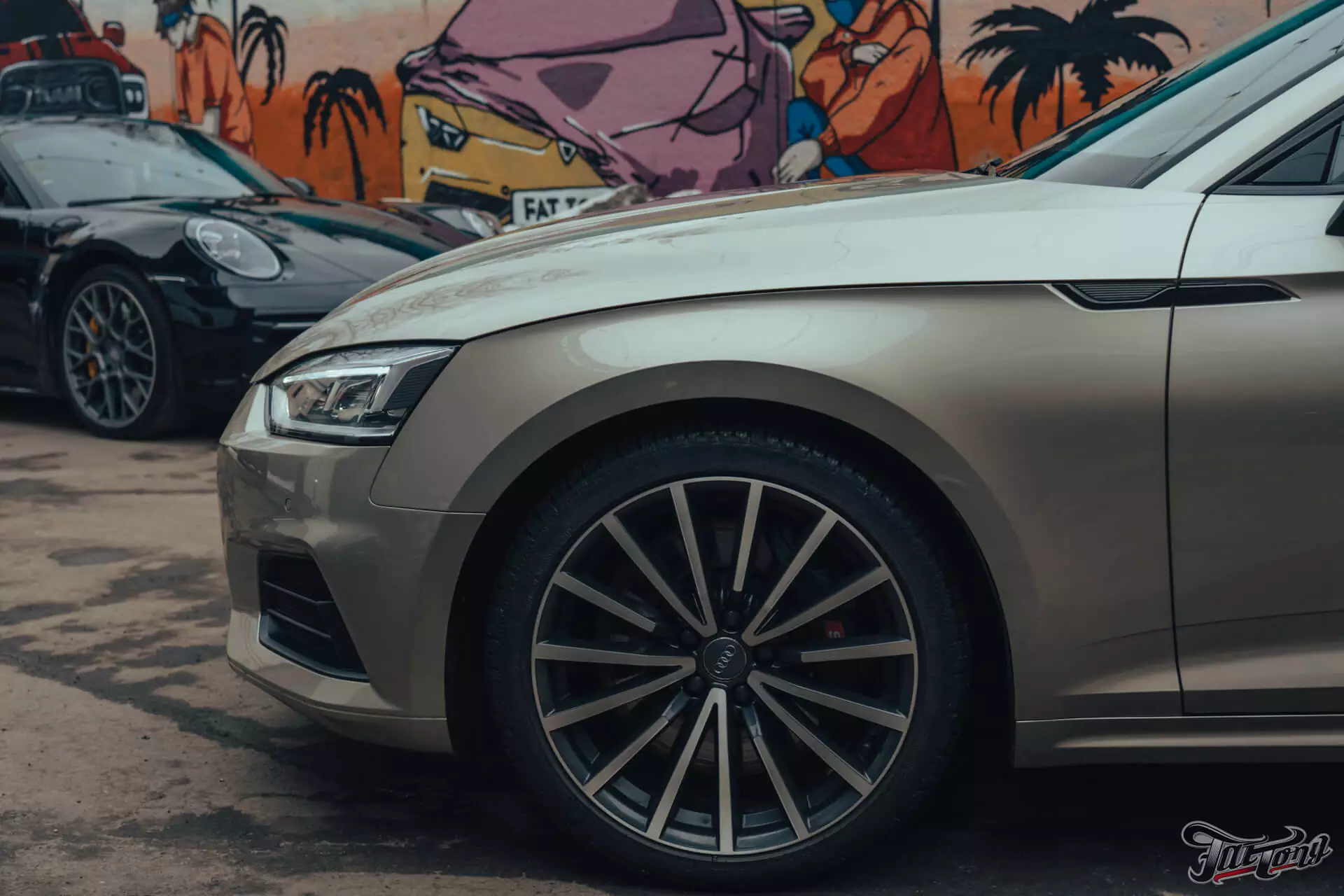 Audi A5. Кузовной ремонт, полная расклейка винила